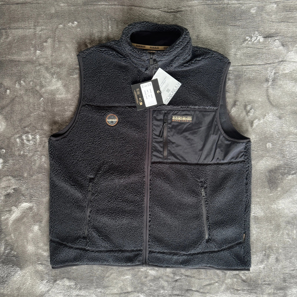 Napapijri black fleece vest with logo patch and zippered pockets, size 3XL.